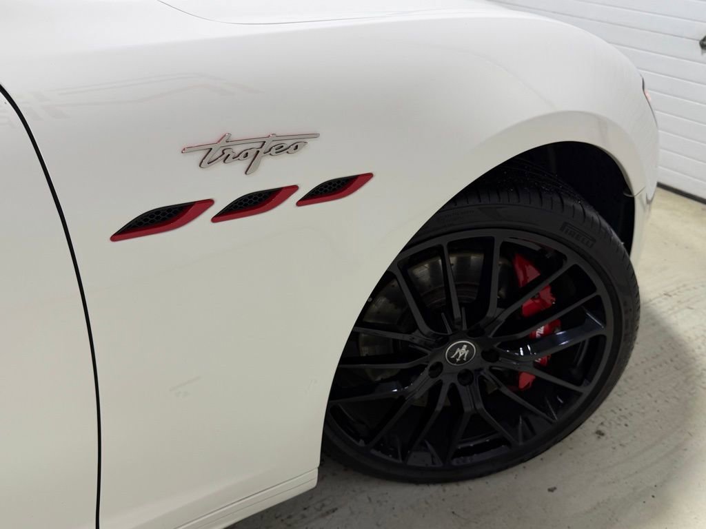 Used 2023 Maserati Ghibli Trofeo image 10