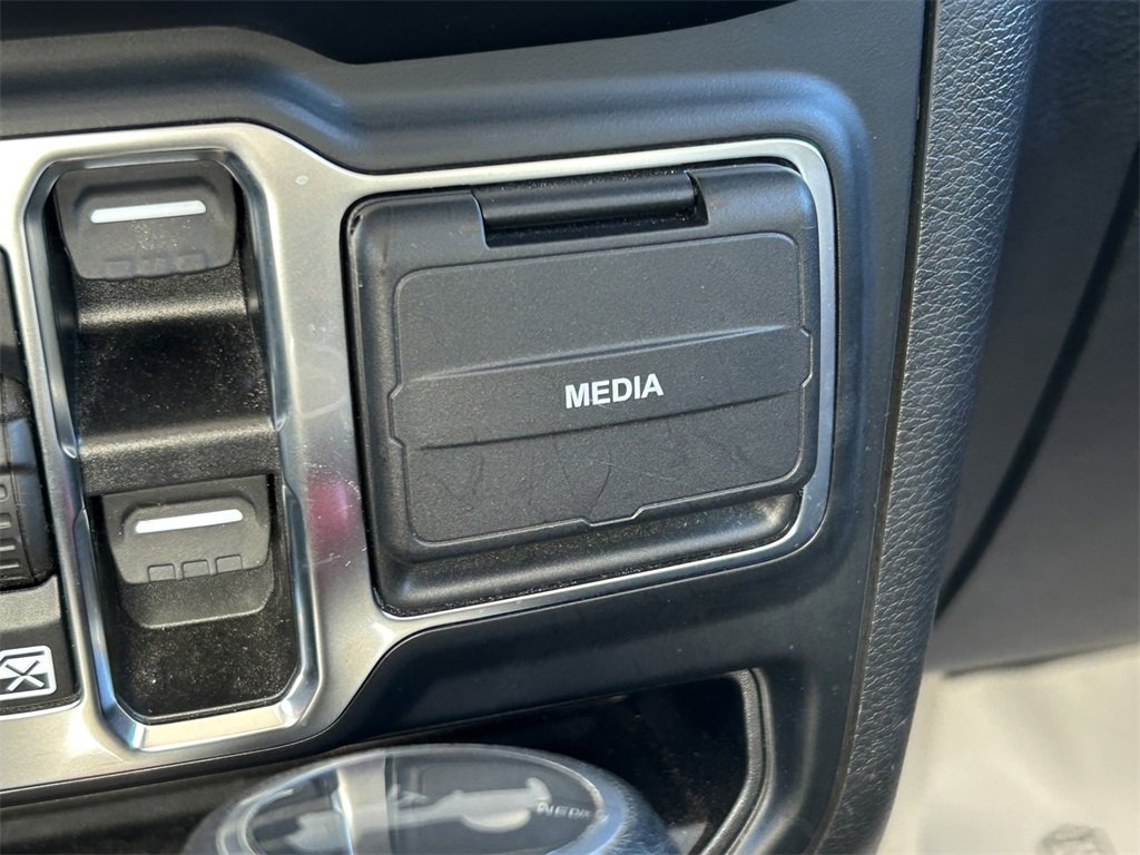 Used 2022 Jeep Wrangler Unlimited Sport image 21