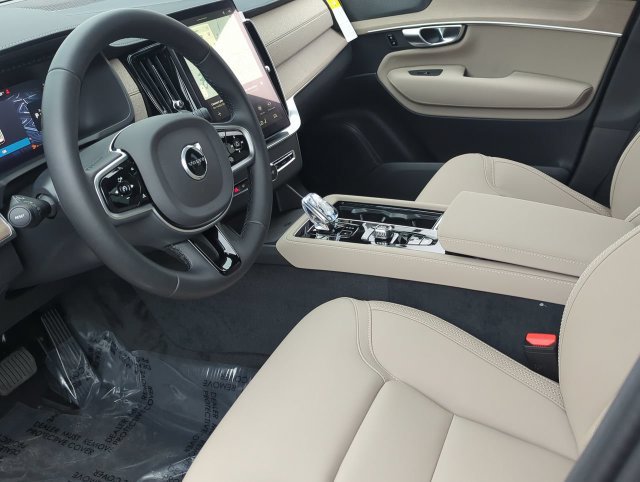 New 2026 Volvo XC90 B6 Plus w/ Protection Package AWD/4WD image 17