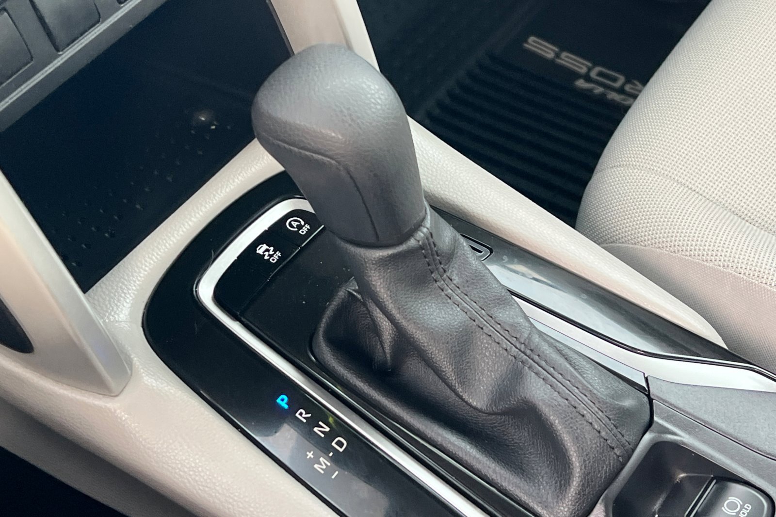 Certified 2025 Toyota Corolla Cross L image 18