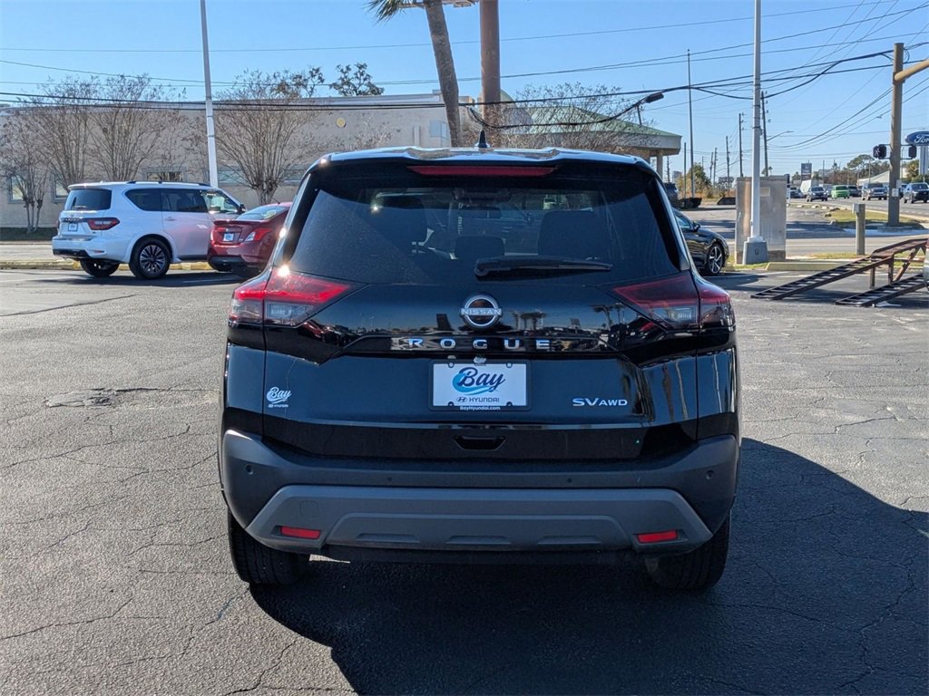 Used 2023 Nissan Rogue SV image 7