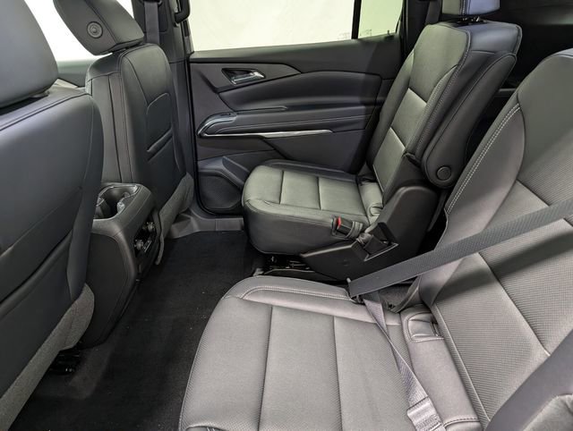 New 2026 Chevrolet Traverse LT image 11