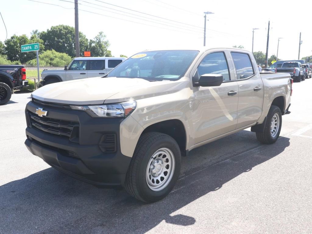 Used 2023 Chevrolet Colorado W/T image 5