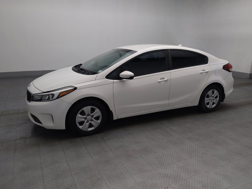 Used 2017 Kia Forte LX FWD image 2