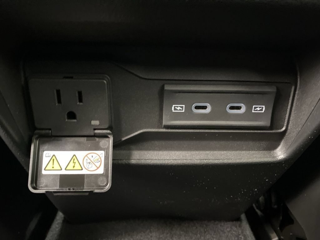 New 2026 Jeep Grand Cherokee Altitude AWD/4WD image 19