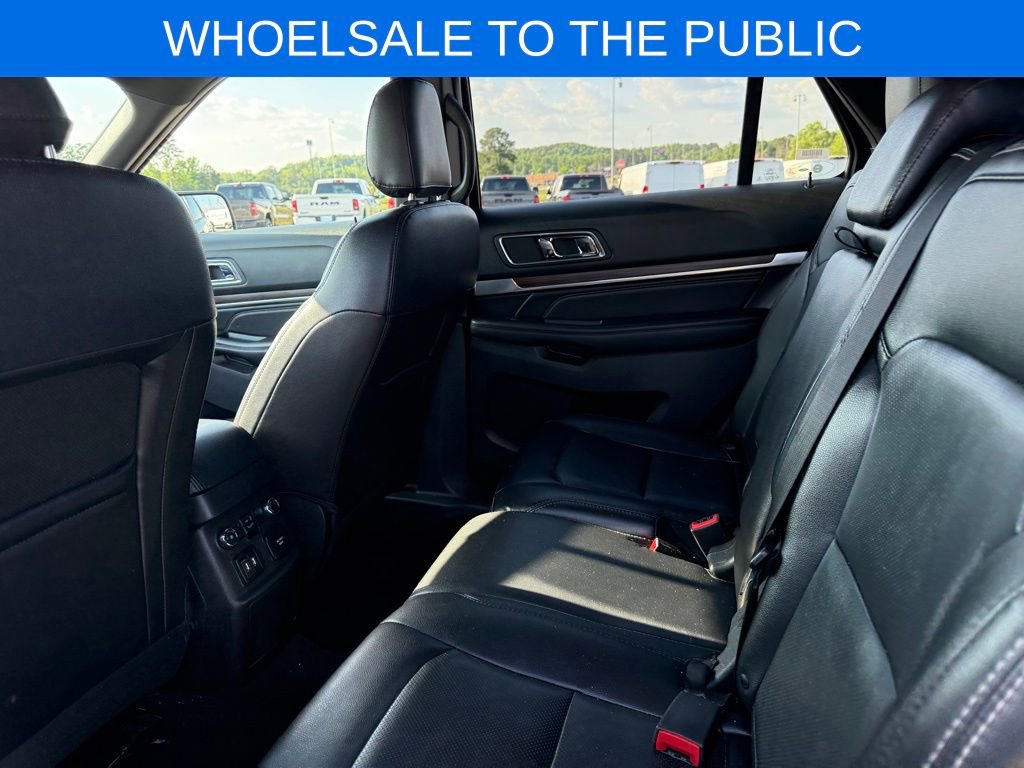 Used 2019 Ford Explorer Limited w/ Class III Trailer Tow Package FWD image 41