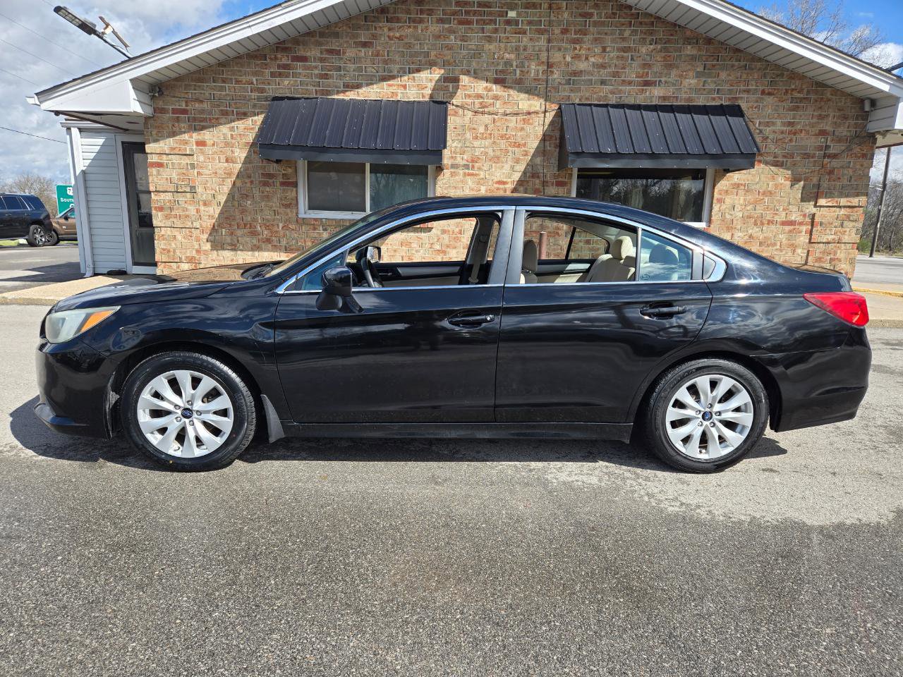 Used 2015 Subaru Legacy 2.5i Premium image 8