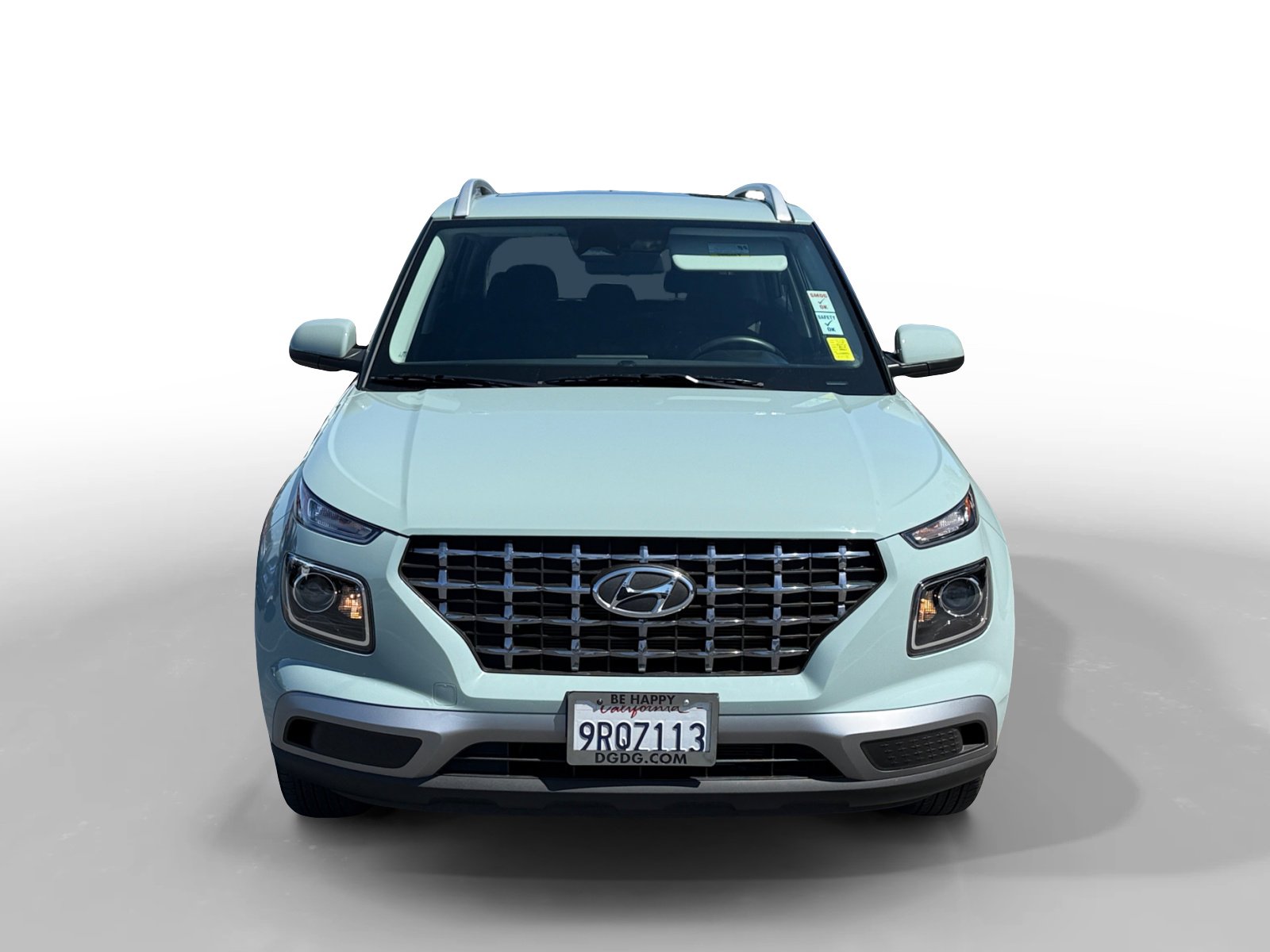 Certified 2025 Hyundai Venue SEL image 8