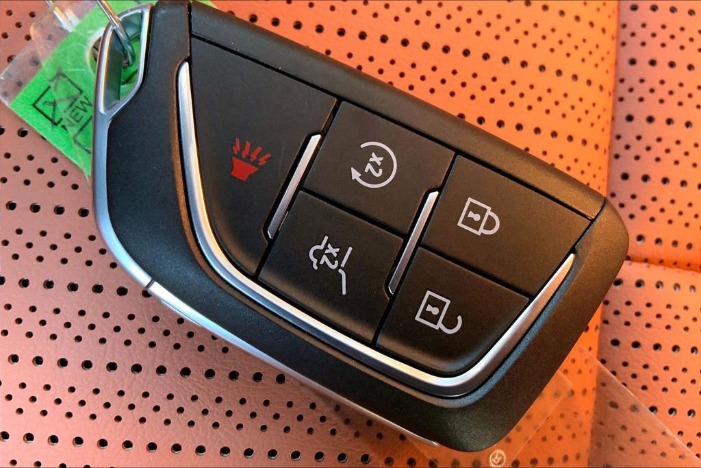 New 2026 Cadillac Optiq Sport 2 image 35