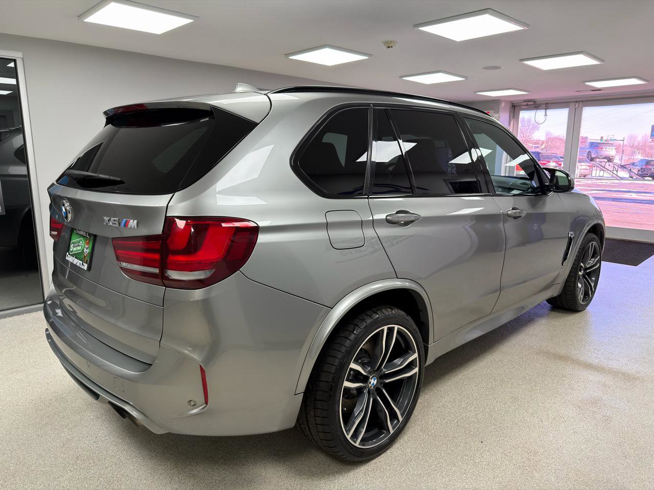 Used 2015 BMW X5 M w/ Premium Package image 3