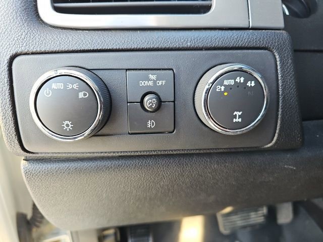 Used 2013 Chevrolet Silverado 1500 LTZ w/ LTZ White Diamond Edition image 15