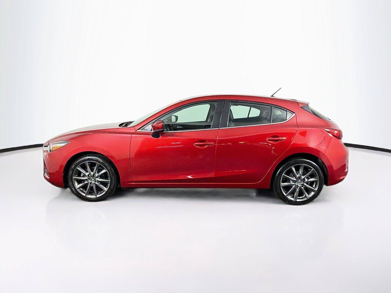Used 2018 MAZDA MAZDA3 Touring FWD image 8