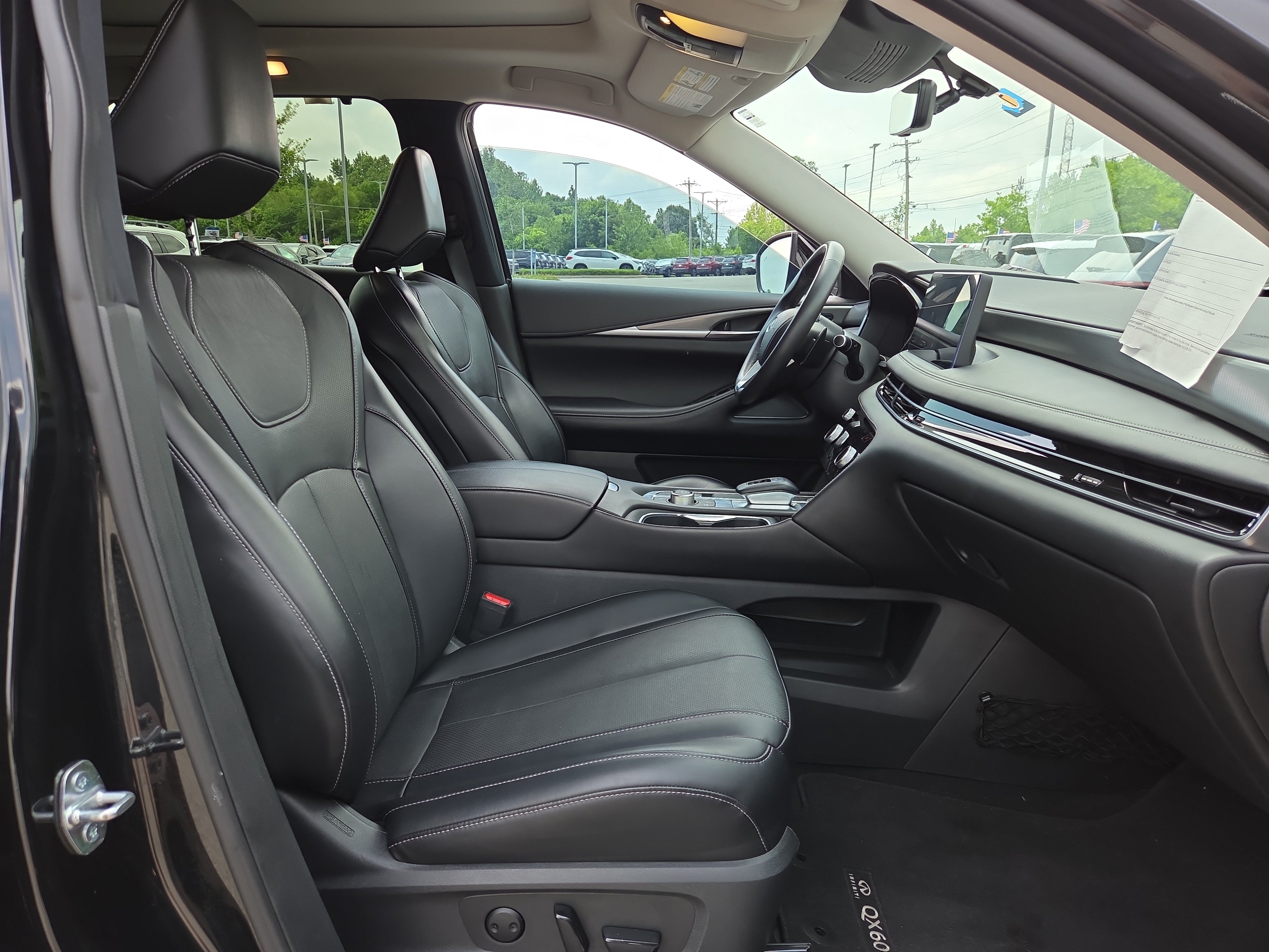 Used 2023 INFINITI QX60 Luxe w/ Cargo Package AWD/4WD image 17