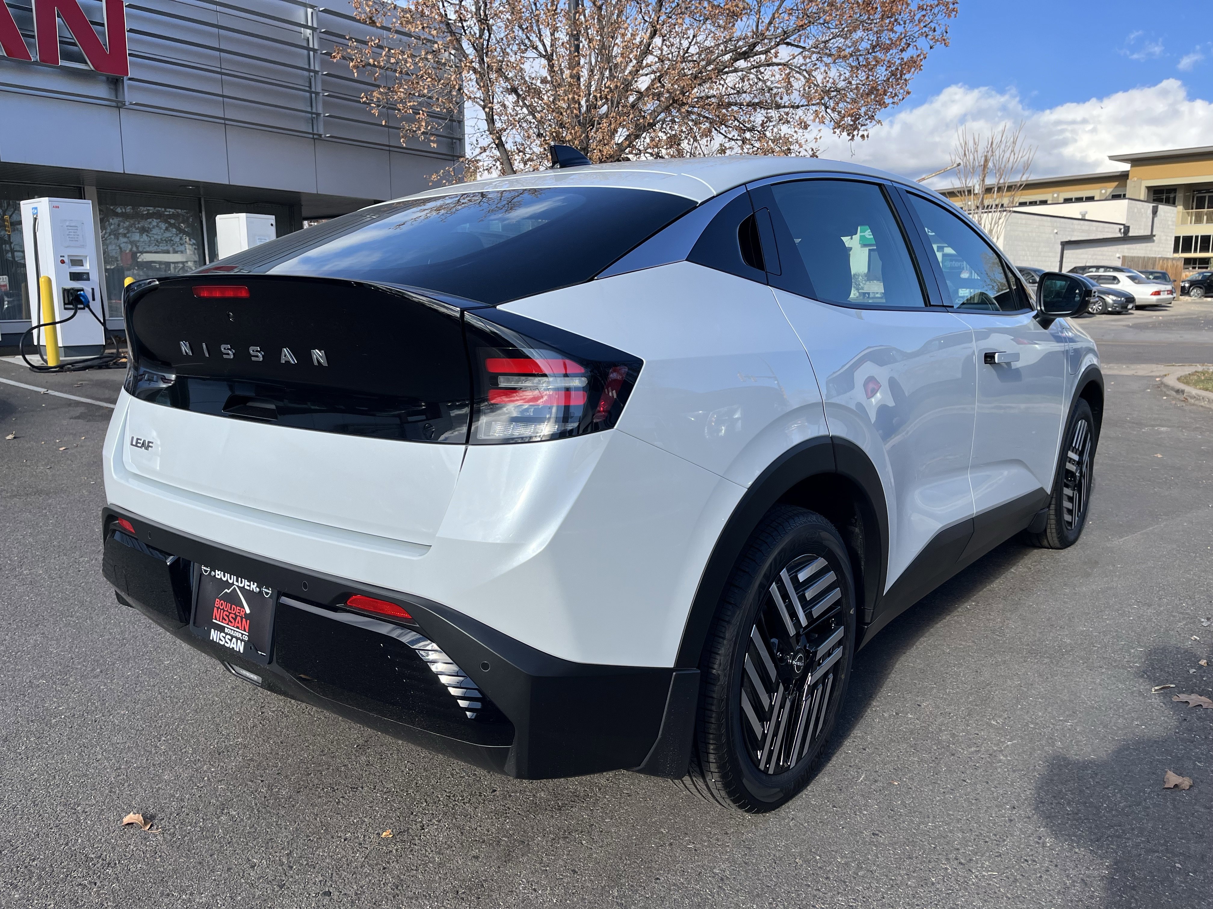New 2026 Nissan Leaf SV+ w/ Floor Mat Package (SV+) image 8