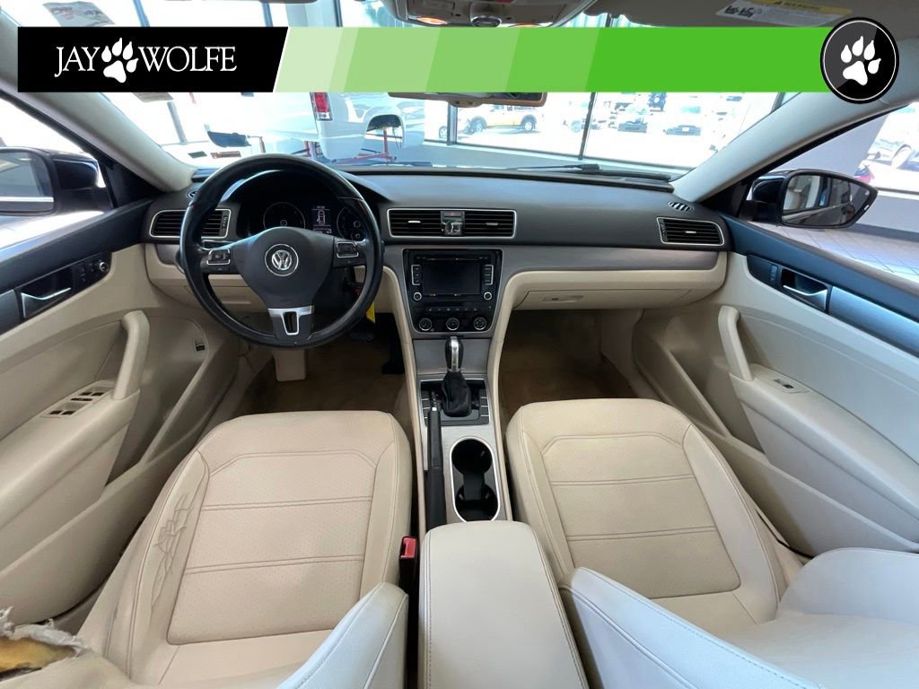 Used 2014 Volkswagen Passat TDI SE FWD image 8