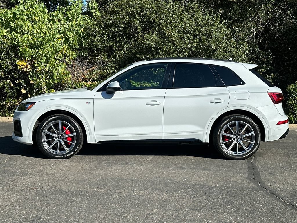 Certified 2024 Audi Q5 e Prestige w/ Prestige Package AWD/4WD image 8