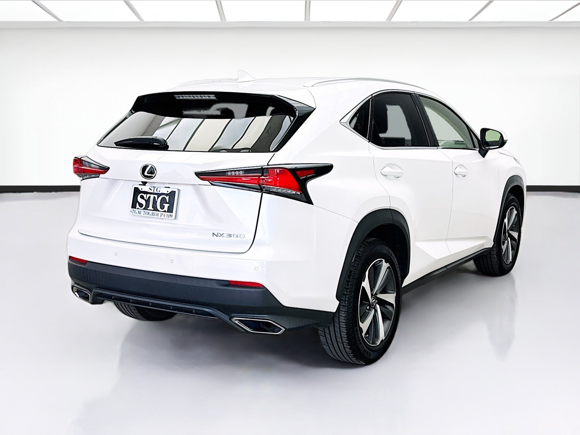 Used 2019 Lexus NX 300 FWD w/ Premium Package image 4