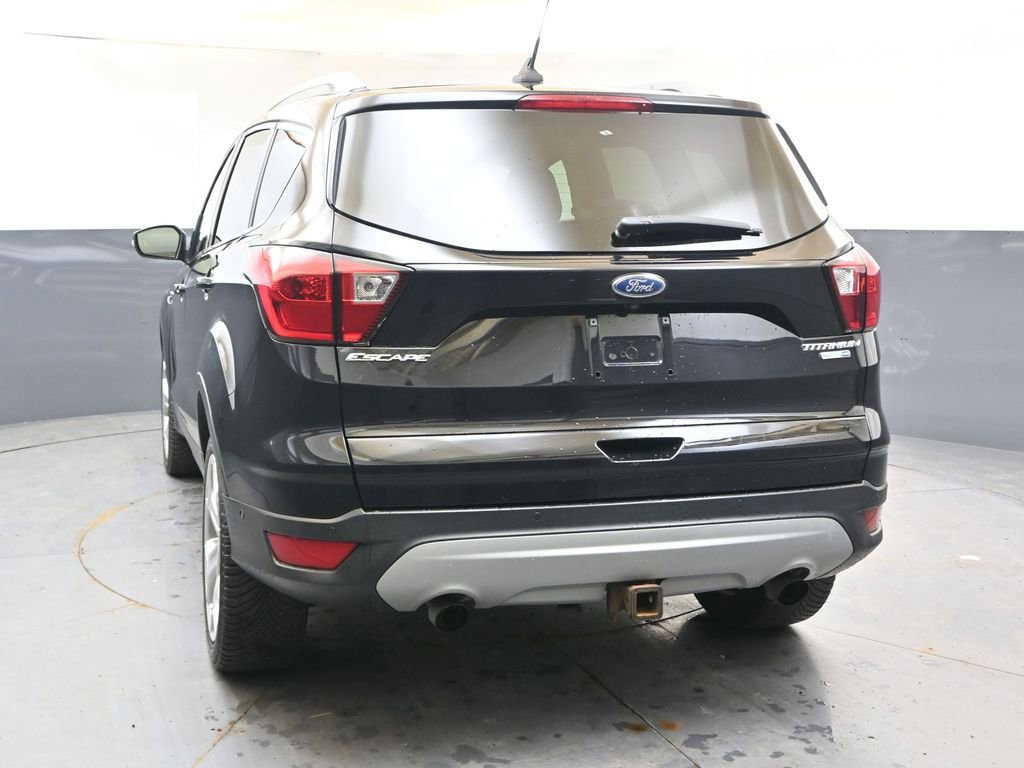 Used 2019 Ford Escape Titanium AWD/4WD image 4