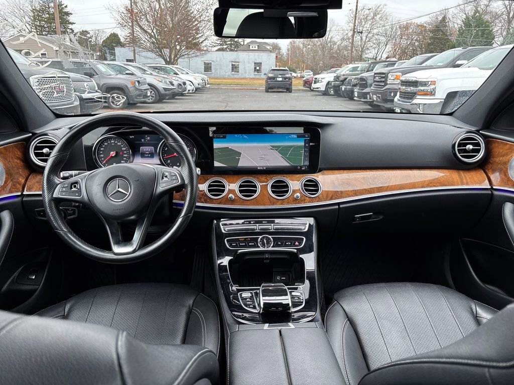 Used 2018 Mercedes-Benz E 300 E 300 image 19