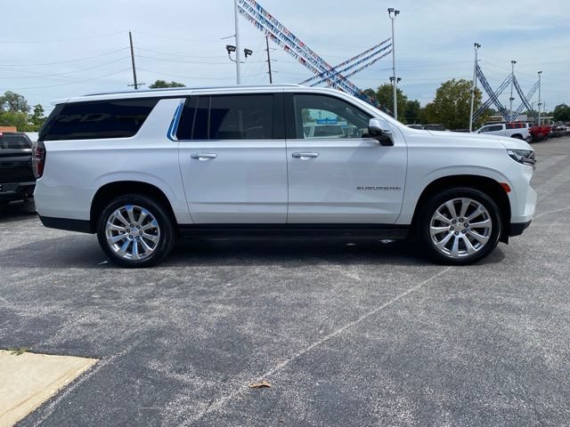 Used 2023 Chevrolet Suburban Premier AWD/4WD image 6