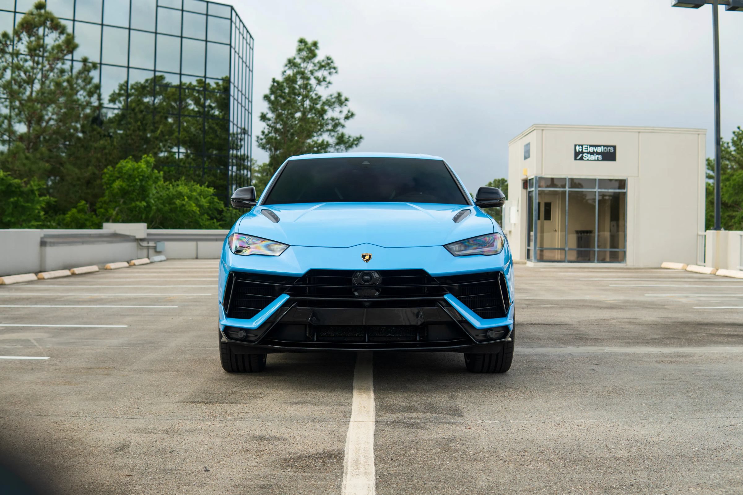 Used 2024 Lamborghini Urus S AWD/4WD image 2