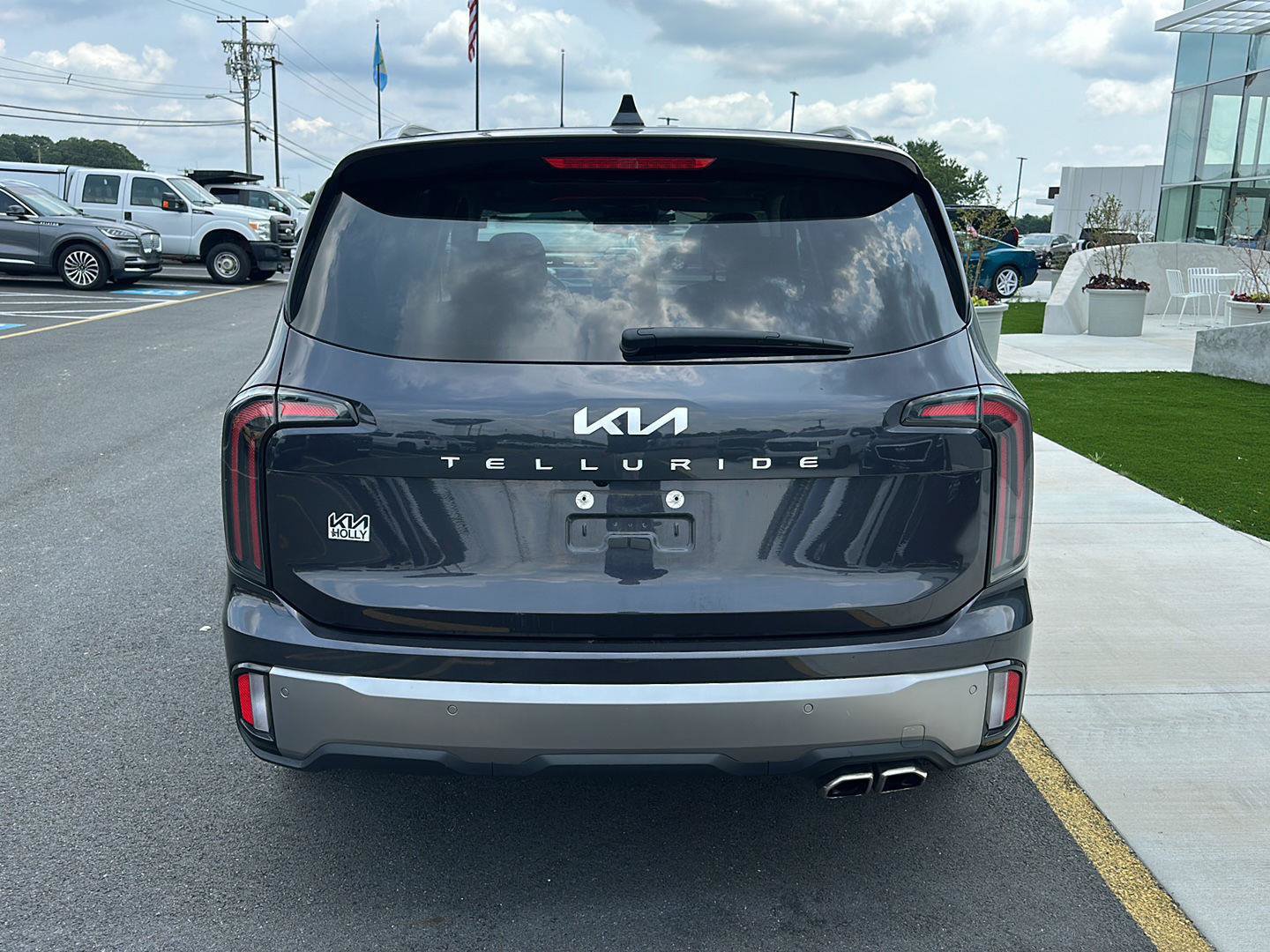 Used 2025 Kia Telluride EX FWD image 6
