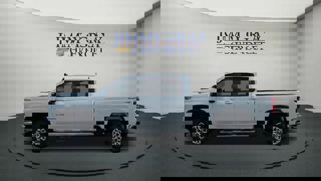 Used 2025 Chevrolet Silverado 2500 LT w/ Safety Package image 2
