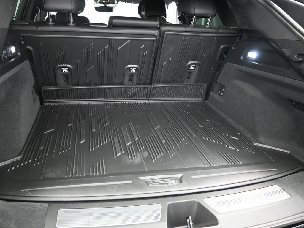 New 2026 Cadillac Lyriq Premium Luxury image 16