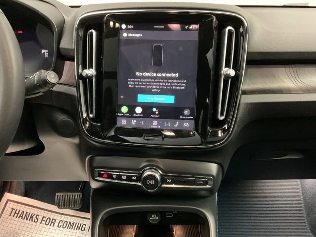 Used 2023 Volvo XC40 Recharge Ultimate image 15