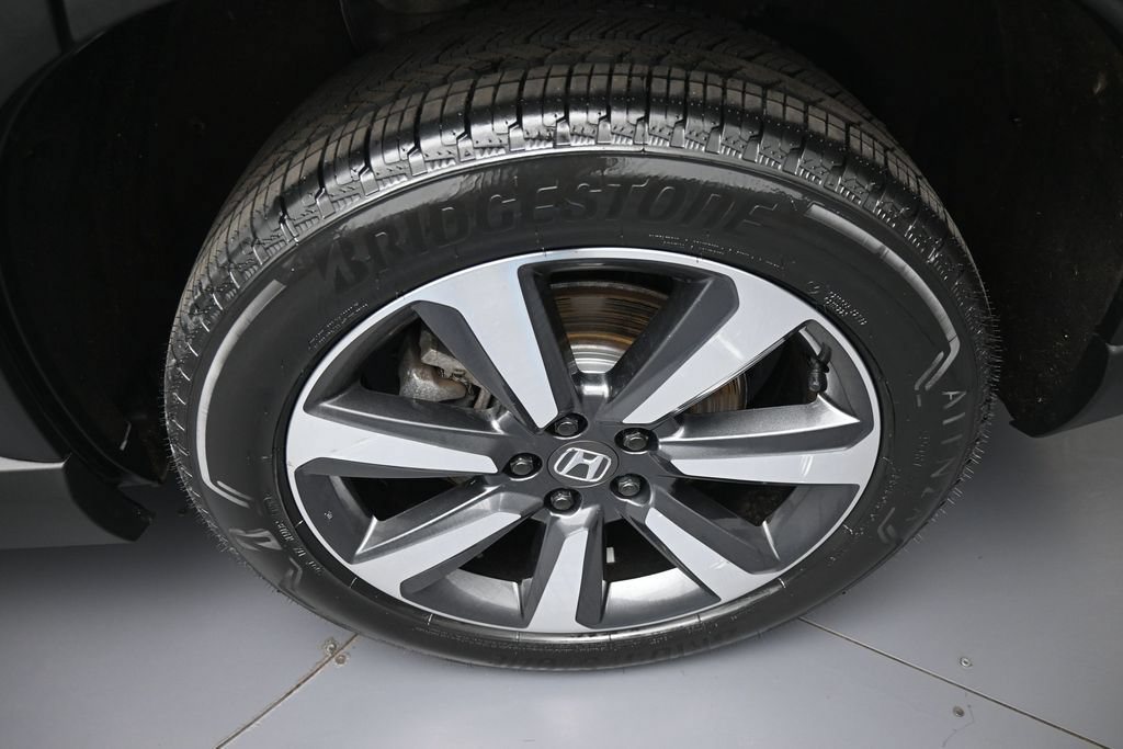 Certified 2024 Honda Pilot Touring image 15