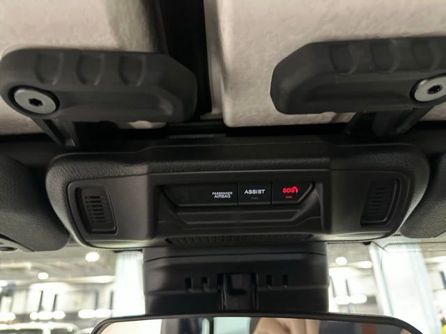 Used 2025 Jeep Gladiator Rubicon w/ Convenience Group image 35