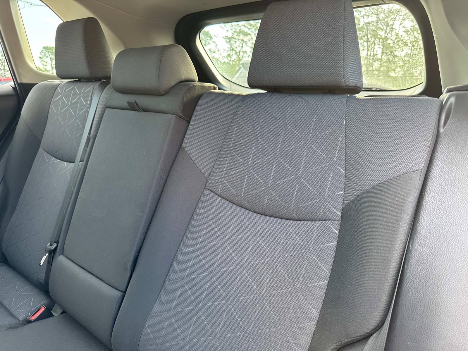 Used 2020 Toyota RAV4 XLE w/ Convenience Package FWD image 13