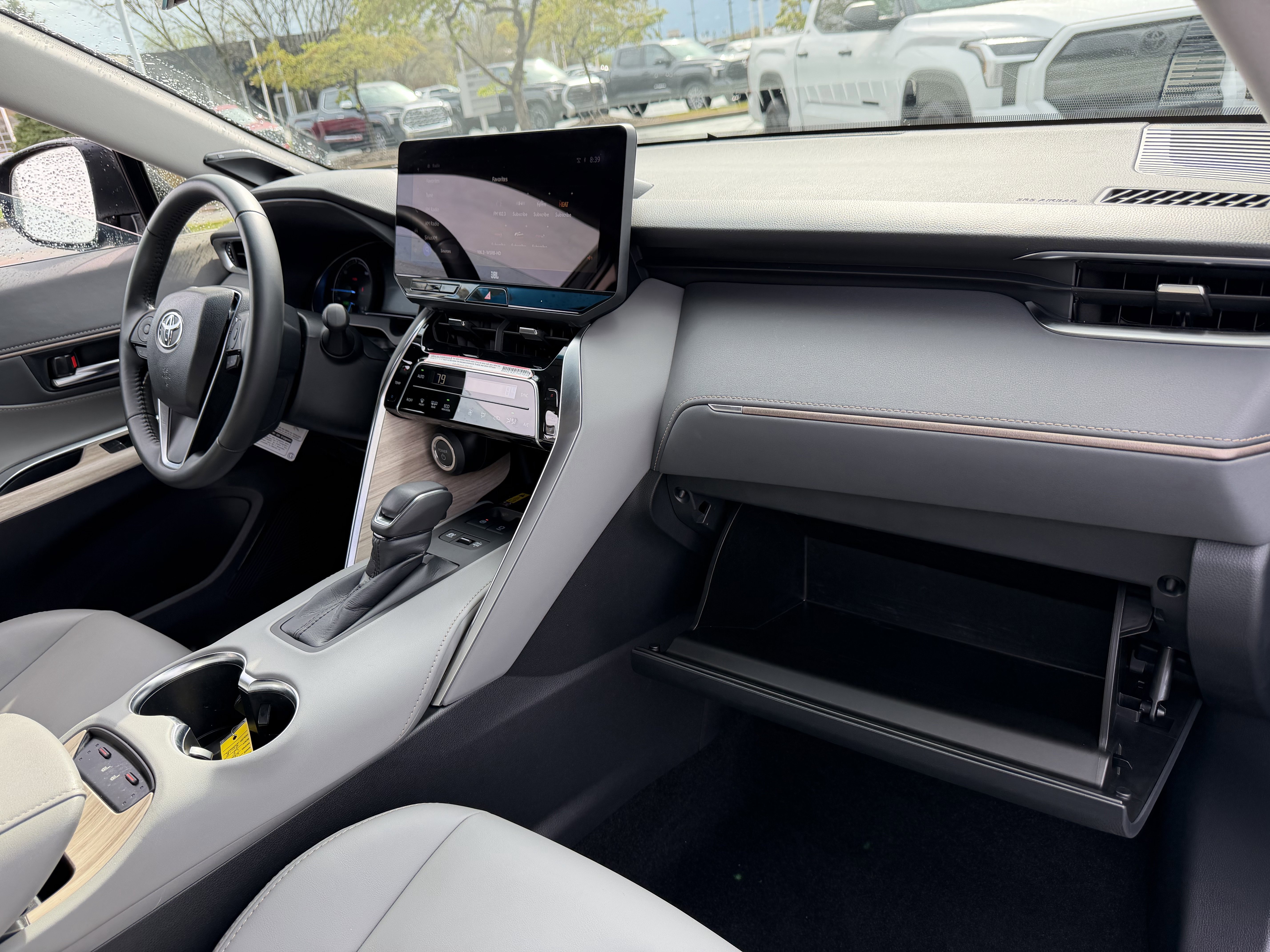 Certified 2024 Toyota Venza XLE image 13