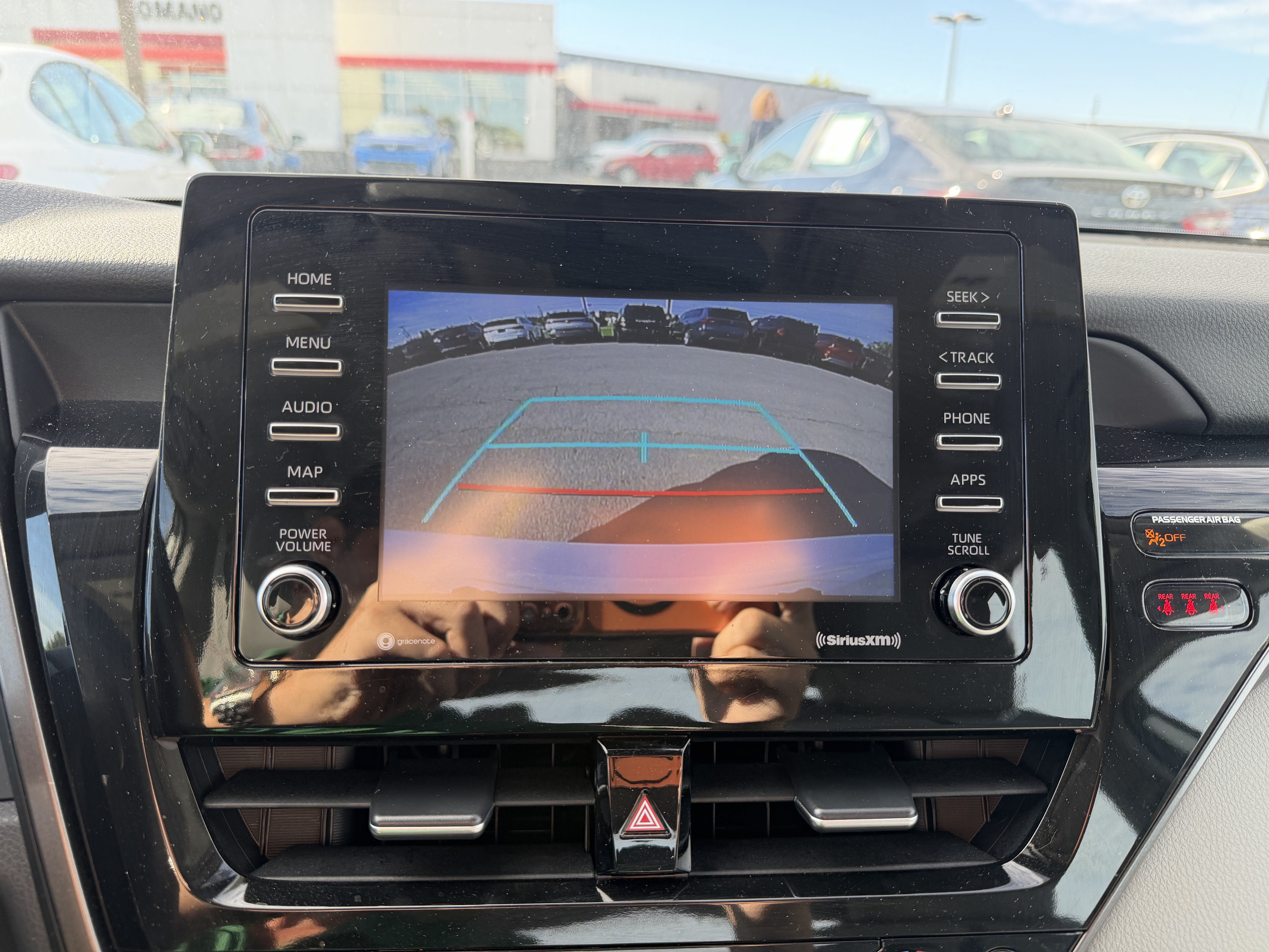 Used 2024 Toyota Camry SE AWD/4WD image 18