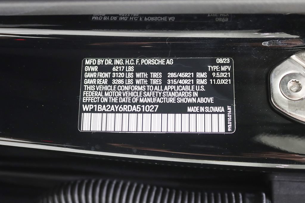 Used 2024 Porsche Cayenne Coupe AWD/4WD image 41