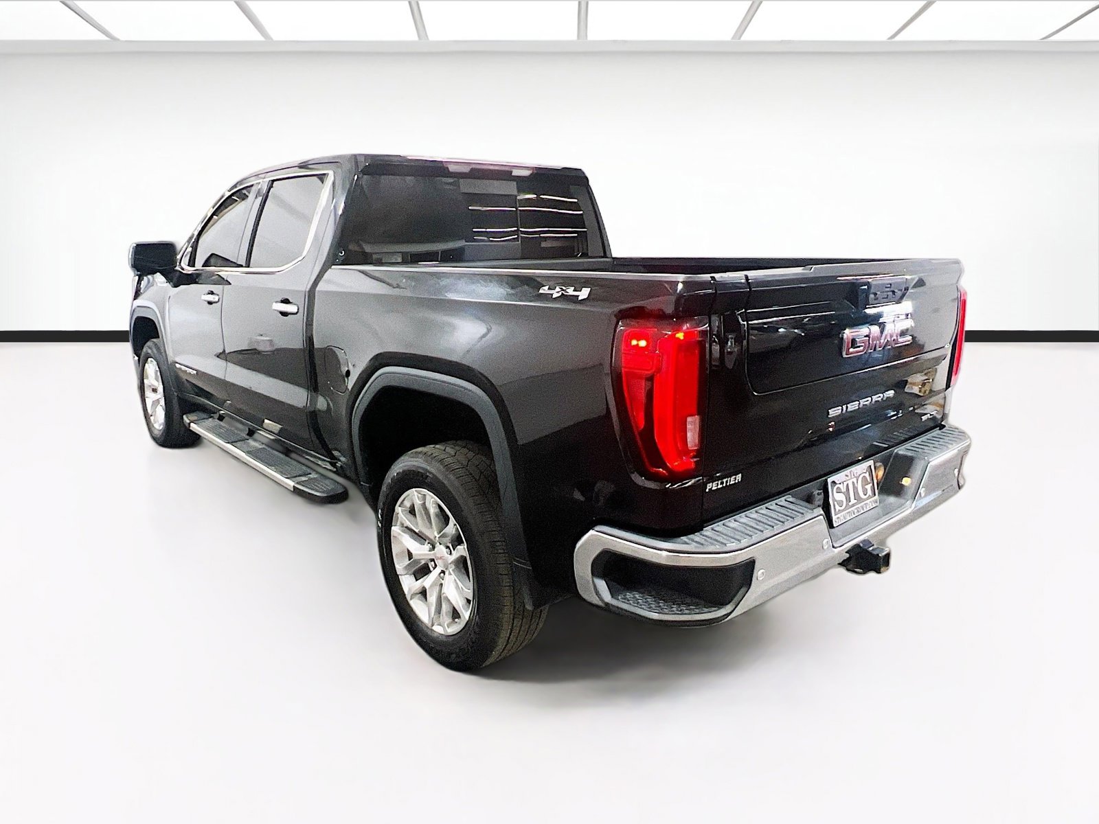 Used 2019 GMC Sierra 1500 SLT AWD/4WD image 6