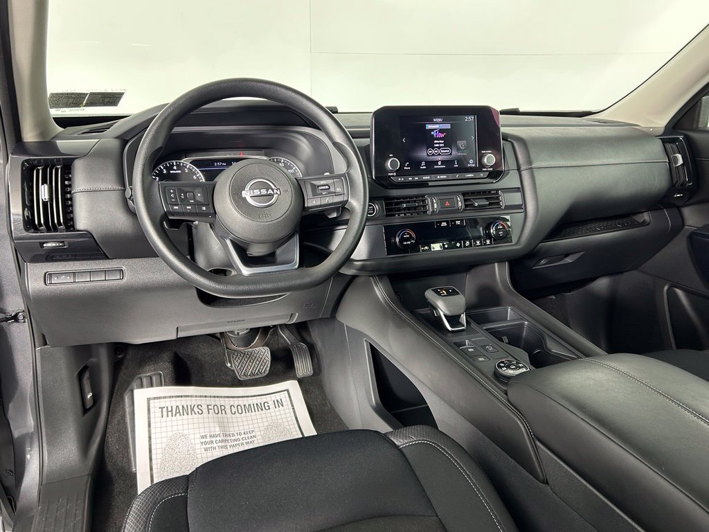 Used 2024 Nissan Pathfinder S w/ Cargo Package AWD/4WD image 17