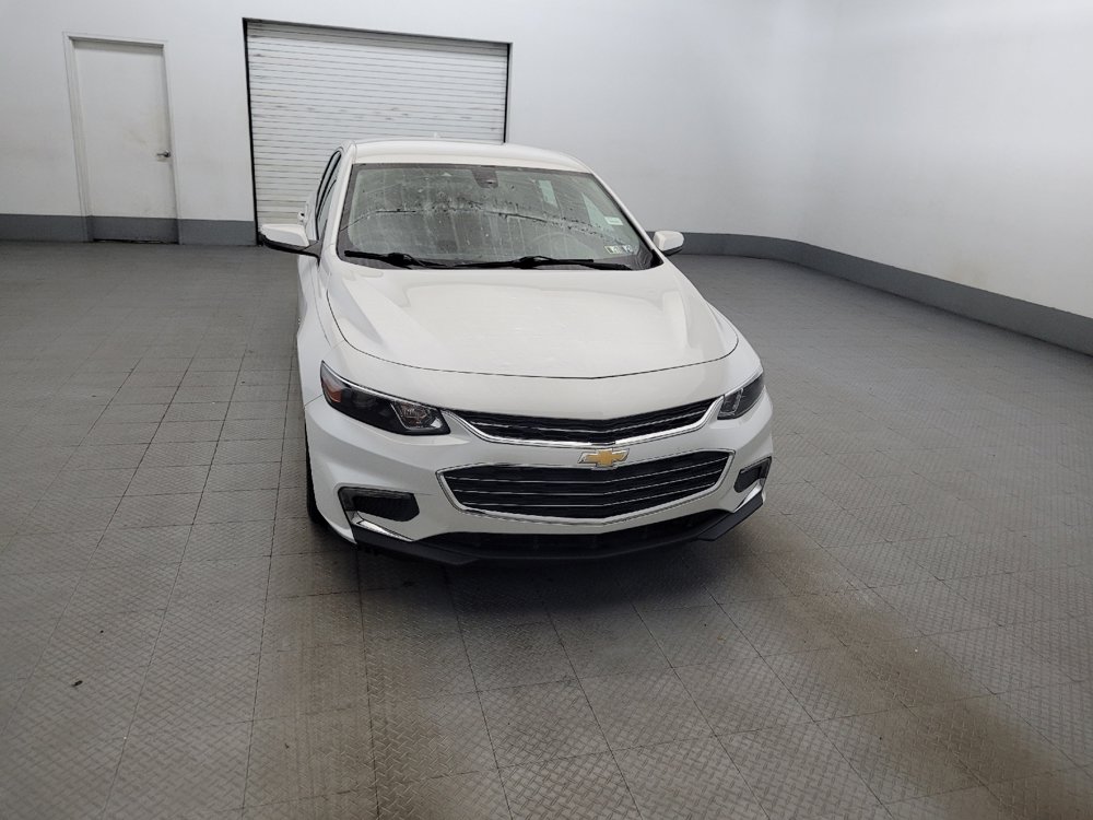 Used 2017 Chevrolet Malibu LT FWD image 14