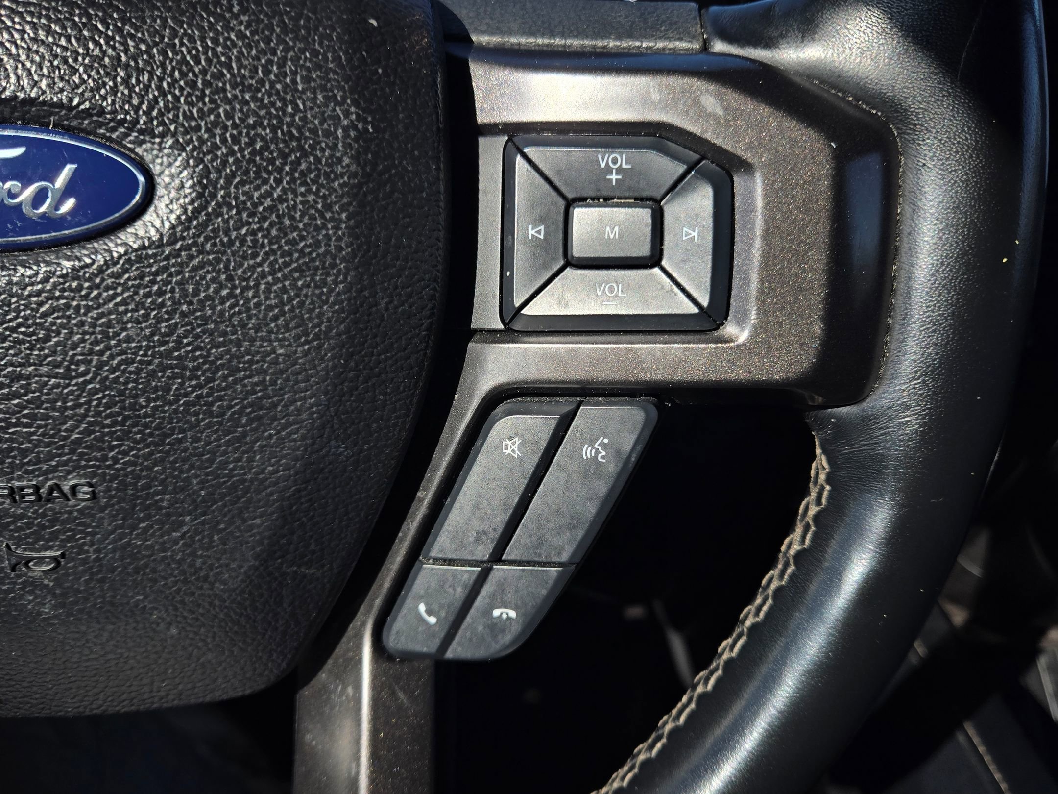 Used 2021 Ford Expedition Limited image 25