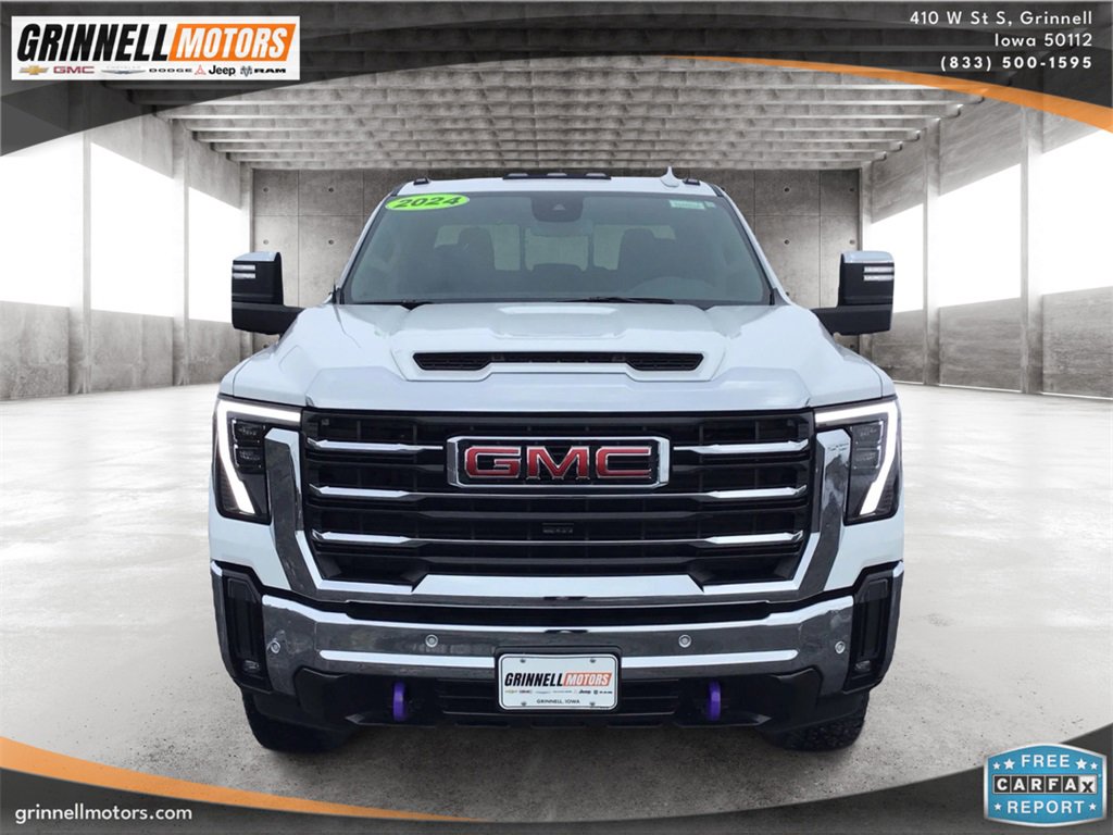 Used 2024 GMC Sierra 2500 SLT w/ SLT Premium Package image 2