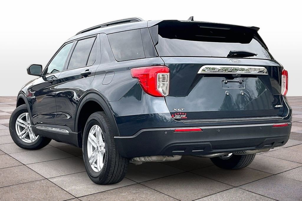 Used 2023 Ford Explorer XLT AWD/4WD image 11