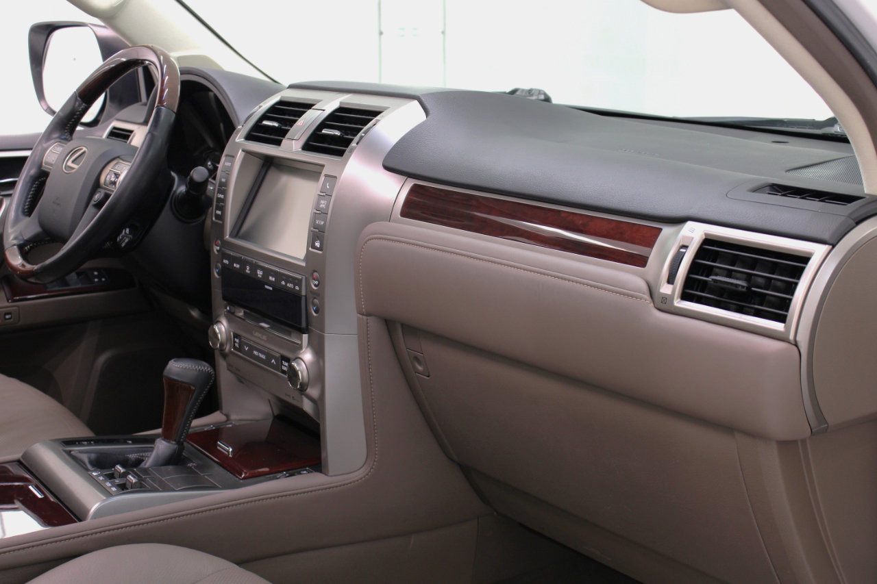 Used 2017 Lexus GX 460 Premium image 44