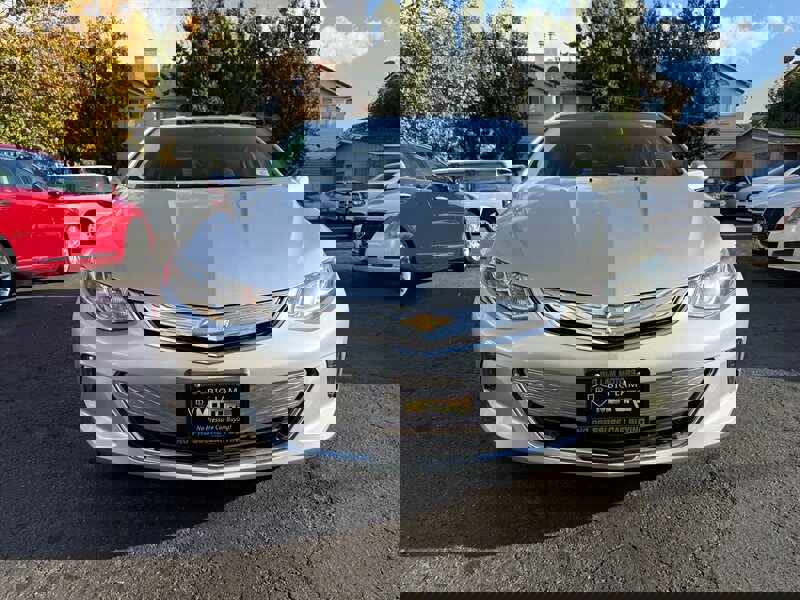 Used 2016 Chevrolet Volt LT w/ Comfort Package image 2