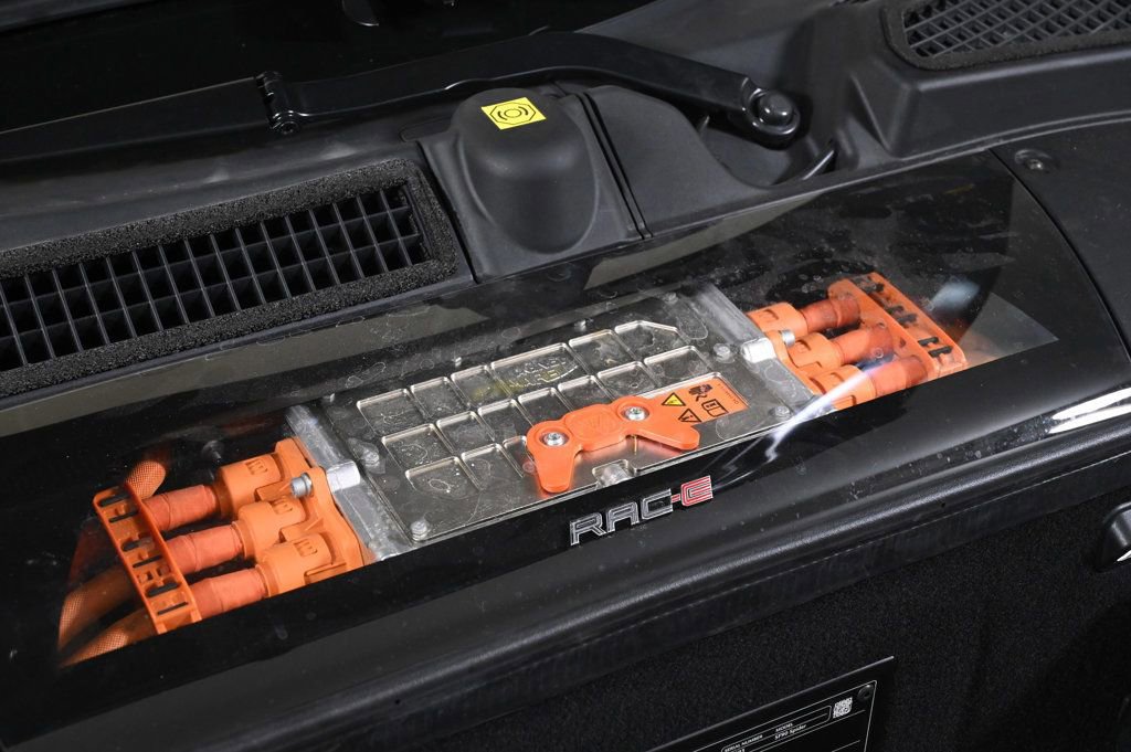 Used 2022 Ferrari SF90 Spider Base image 21