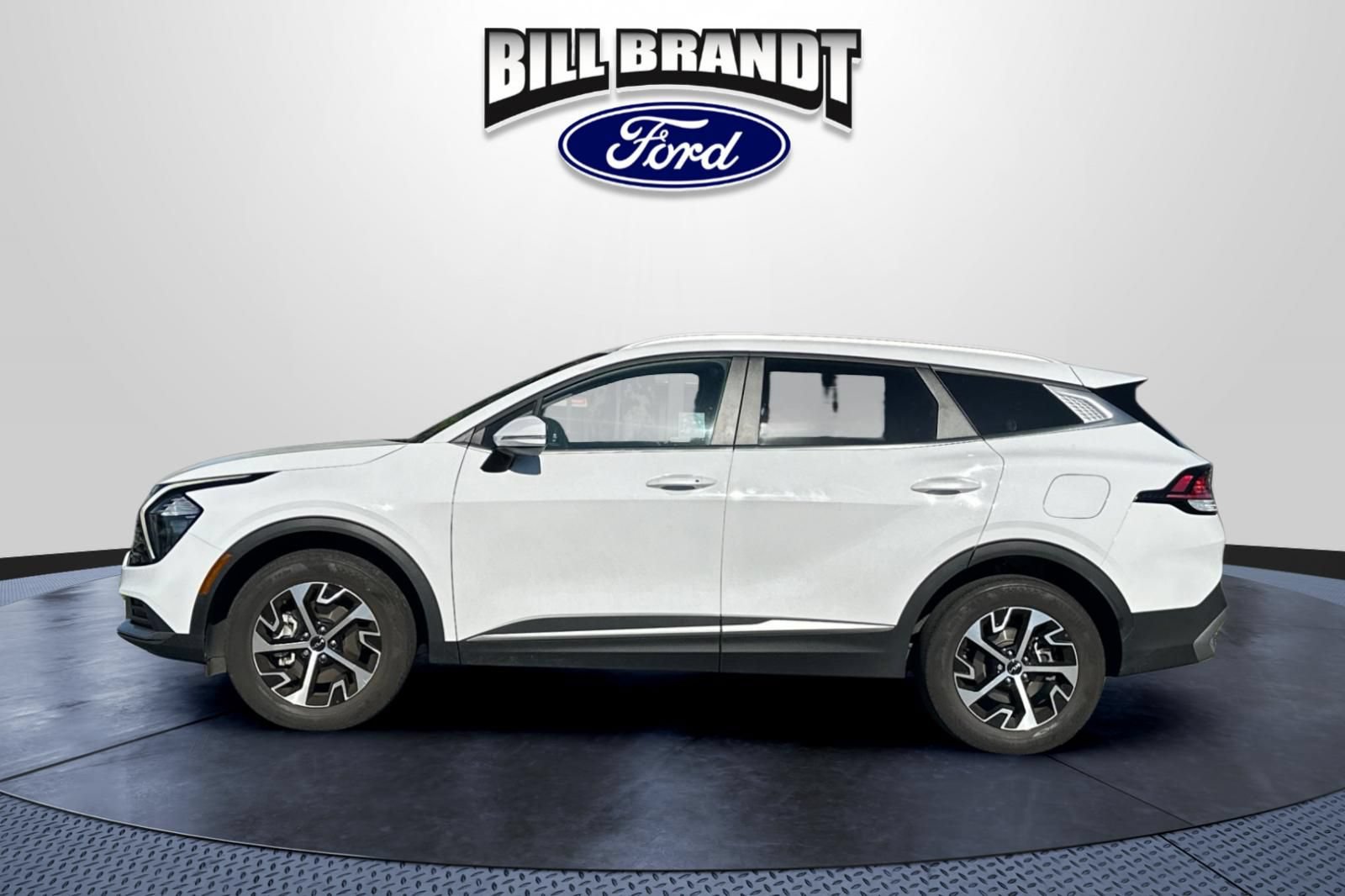 Used 2023 Kia Sportage EX AWD/4WD image 6