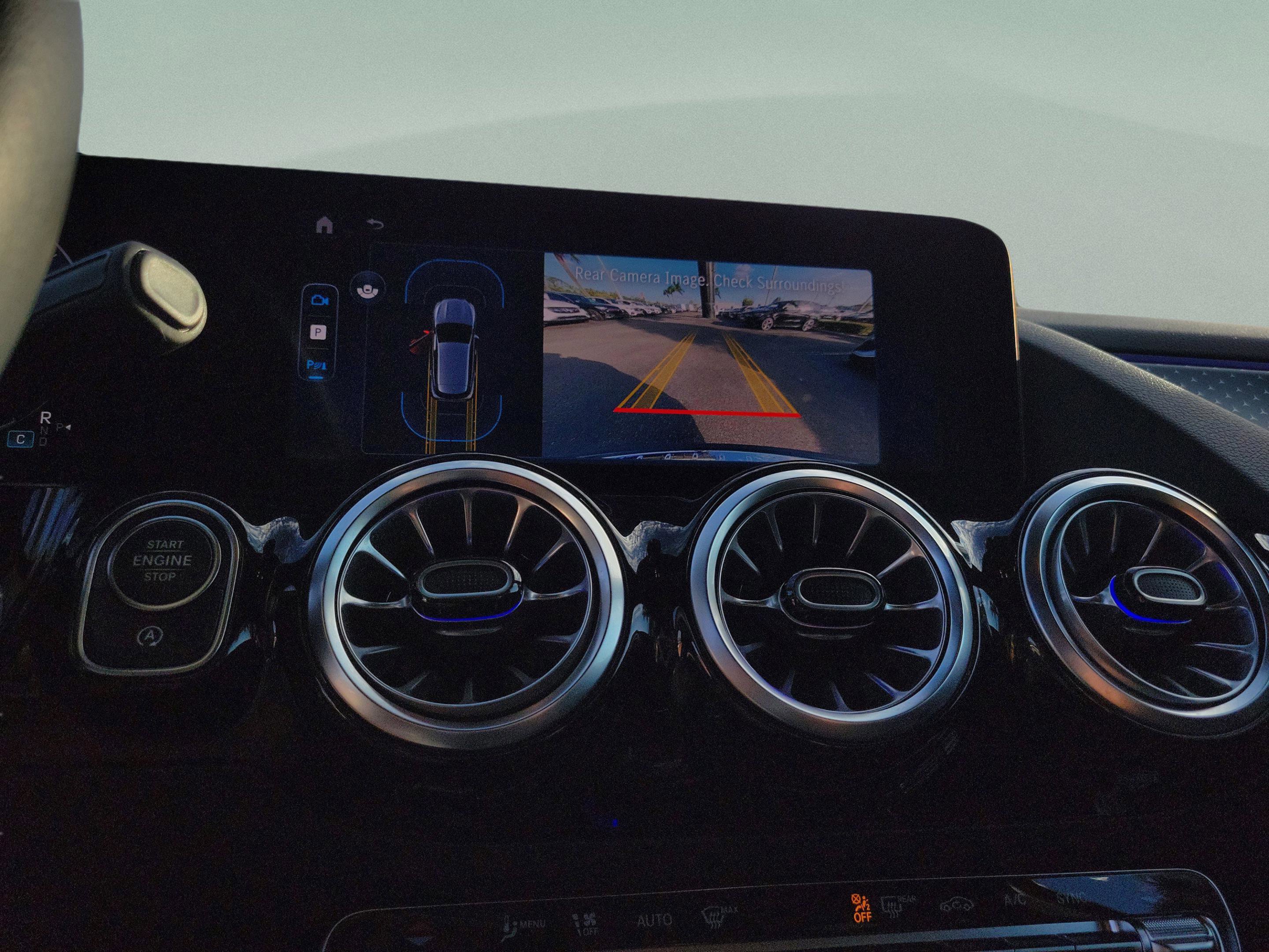 Certified 2025 Mercedes-Benz GLA 250 image 30