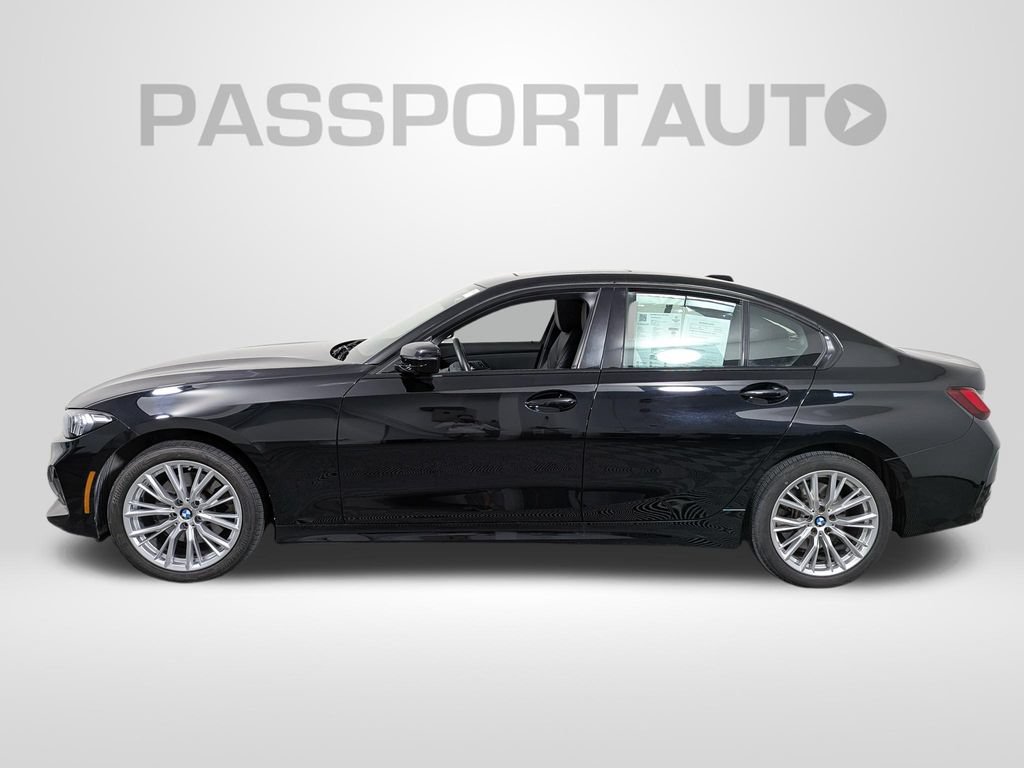 Used 2023 BMW 330i xDrive Sedan w/ Premium Package AWD/4WD image 2
