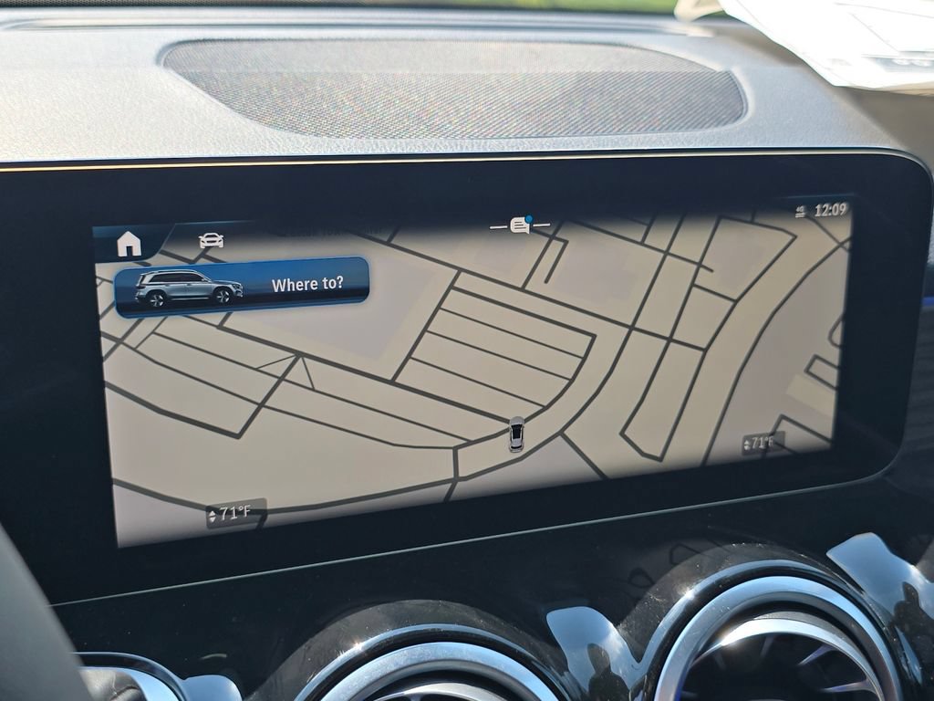 New 2026 Mercedes-Benz GLB 250 4MATIC image 4