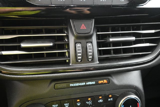 Used 2025 Ford Escape ST-Line Select AWD/4WD image 23