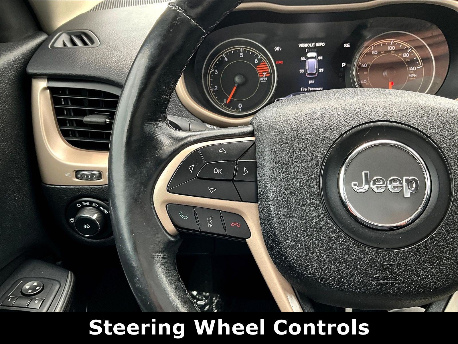 Used 2017 Jeep Cherokee Limited FWD image 10